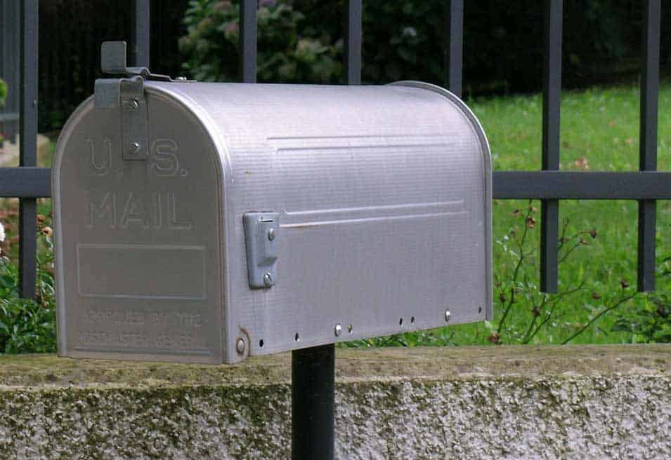 Mailbox, E-Mail